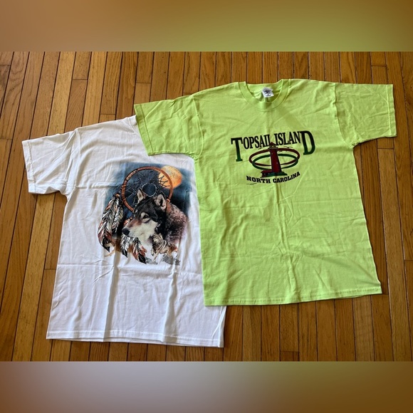 lot of 2 heavy cotton t-shirts Men’s Large Wolf Indian NC Top Soil Beach NWOT - Picture 1 of 7